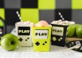 pudelka na popcorn gra 7 x 7 x 12 cm..jpg